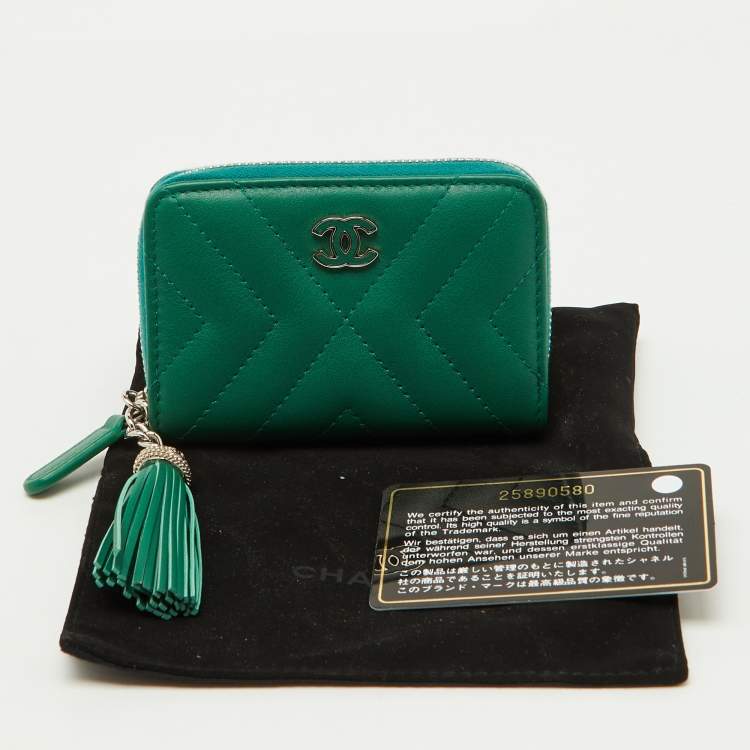 Pre Owned Chanel Green Quilted Leather Tassel Coin Zip Wallet