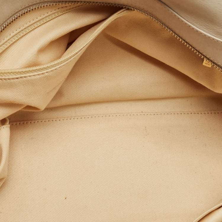 Pre Owned Chanel Off White Quilted Iridescent Leather Chic Quilt Bowling Bag