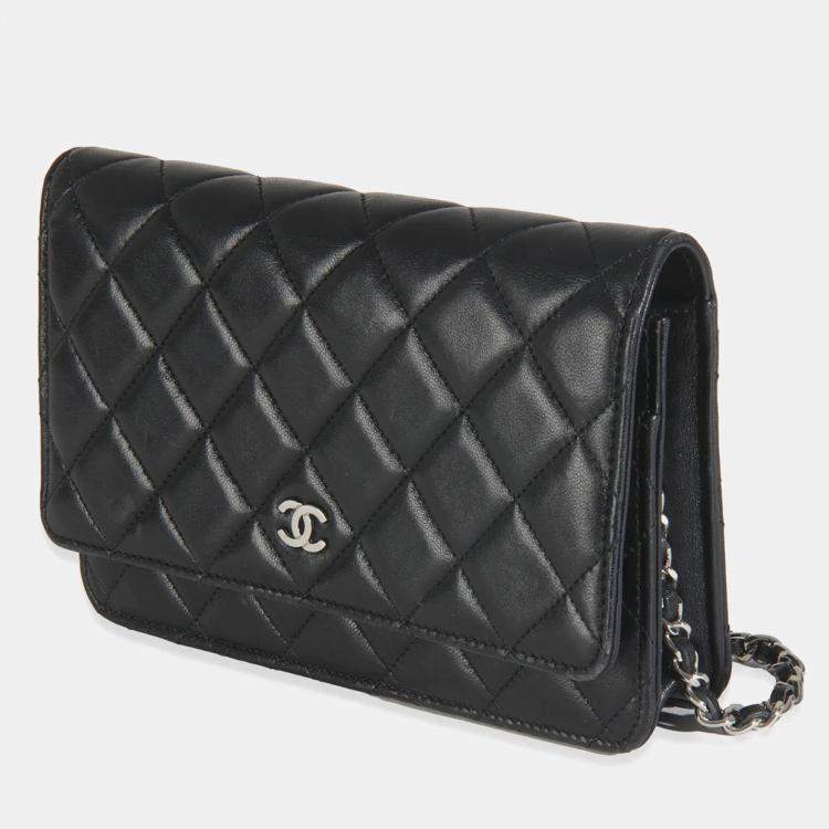 Pre Owned Chanel Black Quilted Lambskin Wallet On Chain