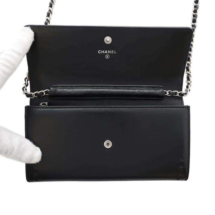 Pre Owned Chanel Black Leather Chain Wallet 