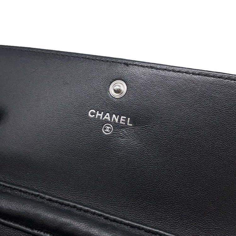 Pre Owned Chanel Black Leather Chain Wallet 