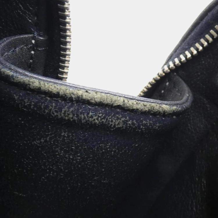 Pre Owned Chanel Black Lambskin Square Stitched Shoulder Bag 