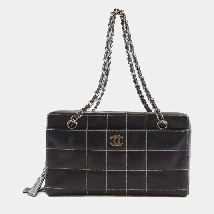 Pre Owned Chanel Black Lambskin Square Stitched Shoulder Bag 
