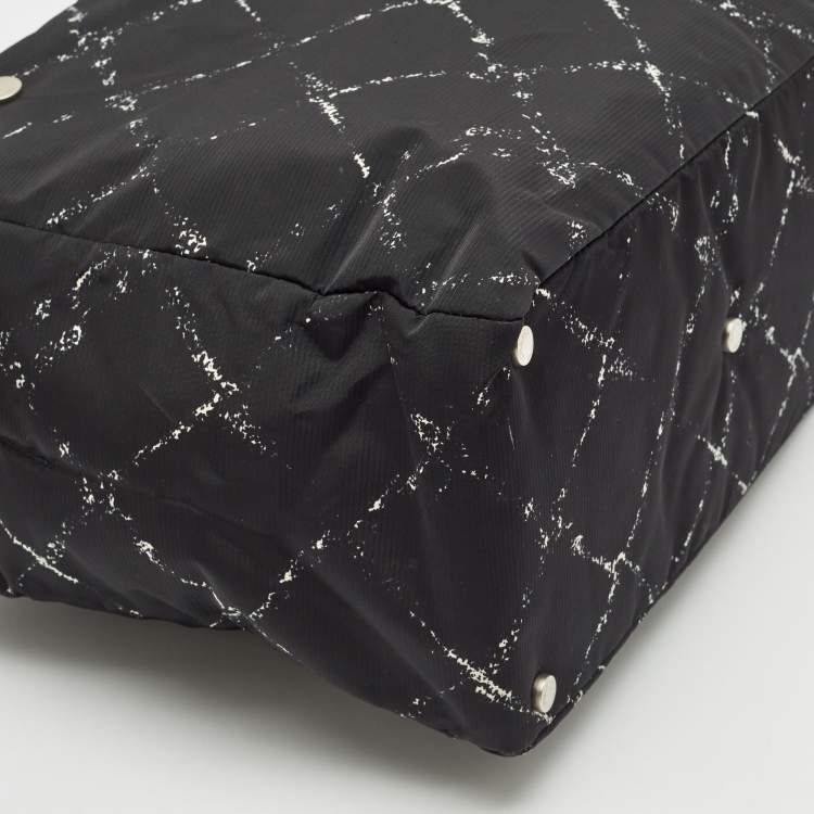 Pre Owned Chanel Black Quilted Print Nylon Travel Ligne Tote