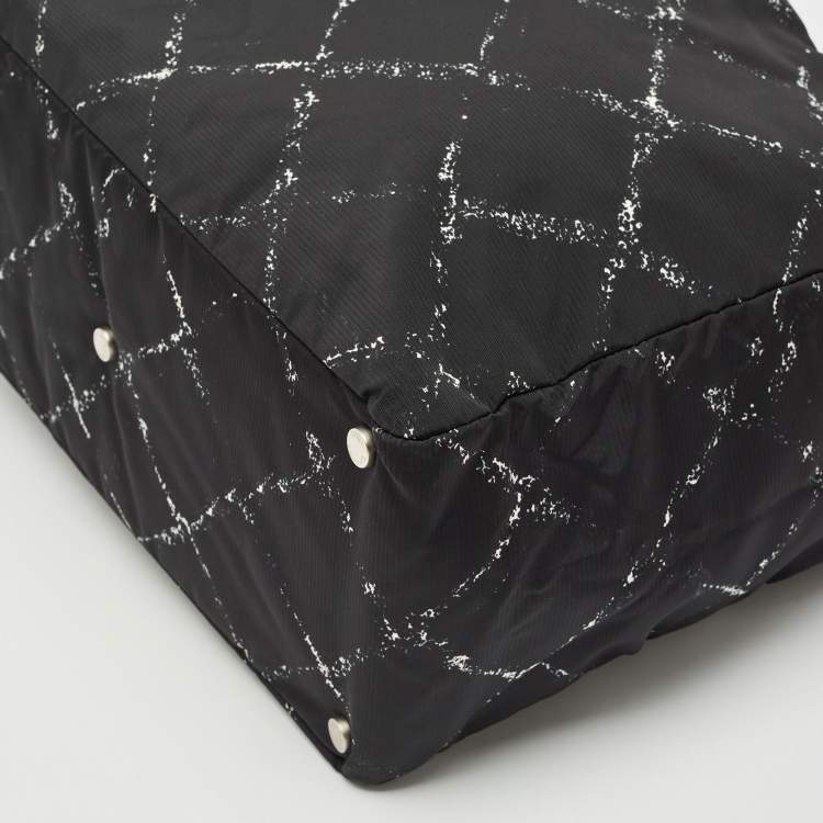 Pre Owned Chanel Black Quilted Print Nylon Travel Ligne Tote