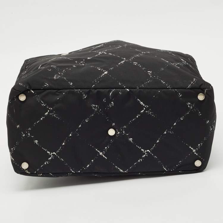 Pre Owned Chanel Black Quilted Print Nylon Travel Ligne Tote