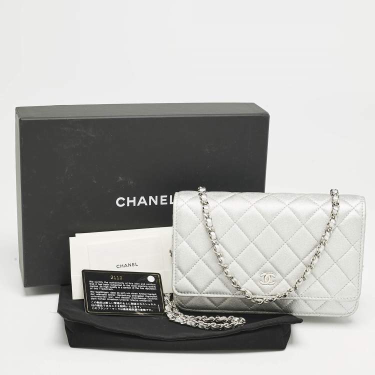 Pre Owned Chanel Silver Quilted Leather CC Wallet On Chain
