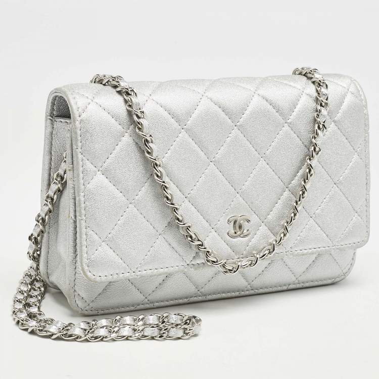 Pre Owned Chanel Silver Quilted Leather CC Wallet On Chain