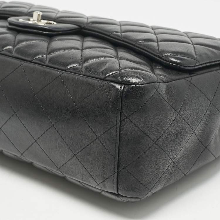 Pre Owned Chanel Black Quilted Leather Maxi Classic Single Flap Bag