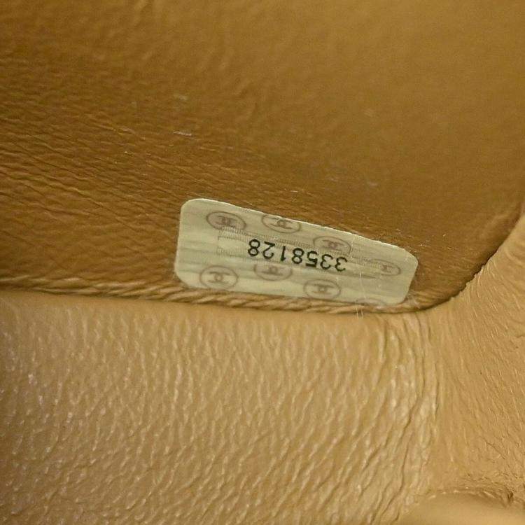 Pre Owned Chanel Beige Calfskin Small Diana Shoulder Bag