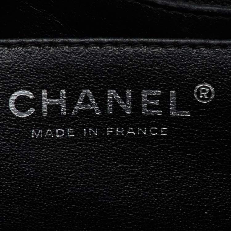Pre Owned Chanel Black Quilted Caviar Leather Jumbo Classic Single Flap Bag