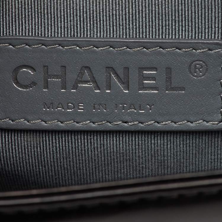 Pre Owned Chanel Black Leather Old Medium Reverso Boy Flap Bag
