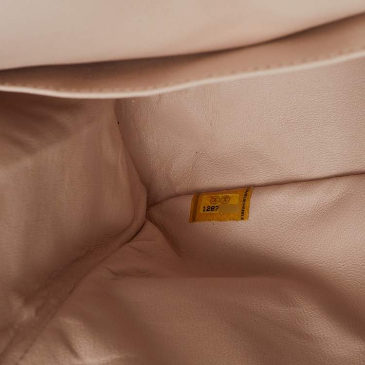 Pre Owned Chanel White/Pink Ombre Quilted Leather 2.55 Classic Reissue 277 Flap Bag