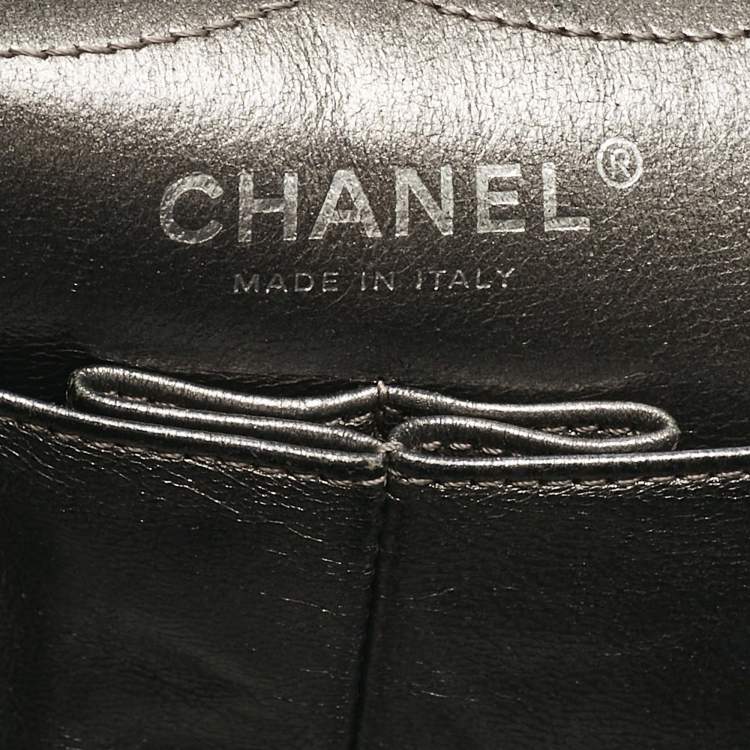 Pre Owned Chanel Metallic Quilted Aged Leather 228 Reissue 2.55 Flap Bag