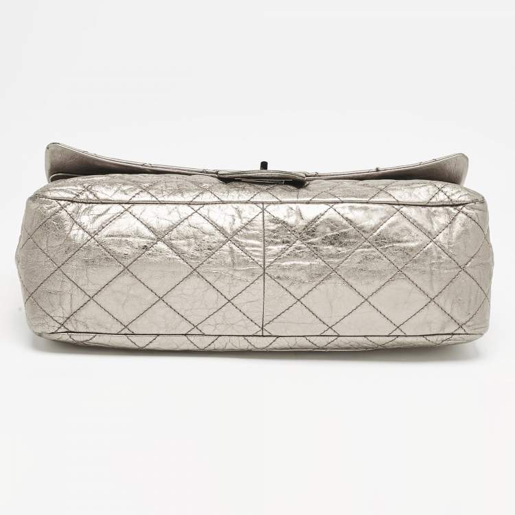 Pre Owned Chanel Metallic Quilted Aged Leather 228 Reissue 2.55 Flap Bag