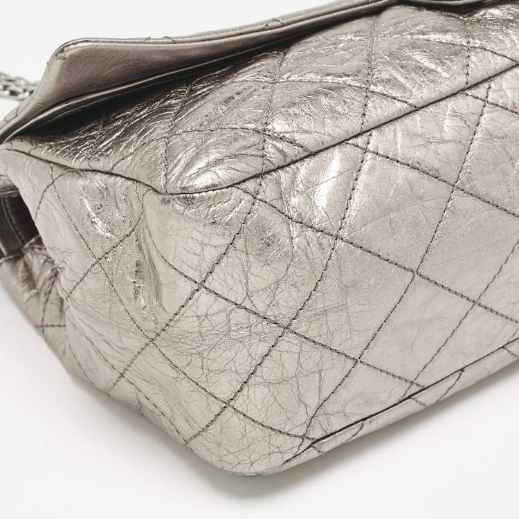 Pre Owned Chanel Metallic Quilted Aged Leather 228 Reissue 2.55 Flap Bag