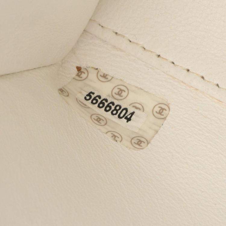 Pre Owned Chanel White and Black Lambskin Bekko Resin Flap Bag