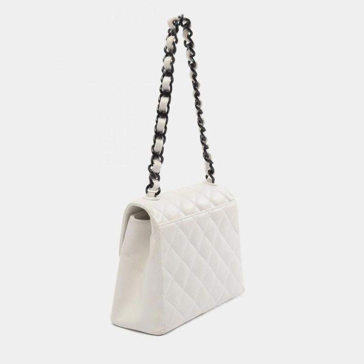 Pre Owned Chanel White and Black Lambskin Bekko Resin Flap Bag