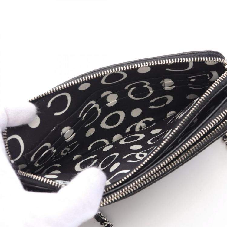 Pre Owned Chanel Black Leather Small Clutch With Chain