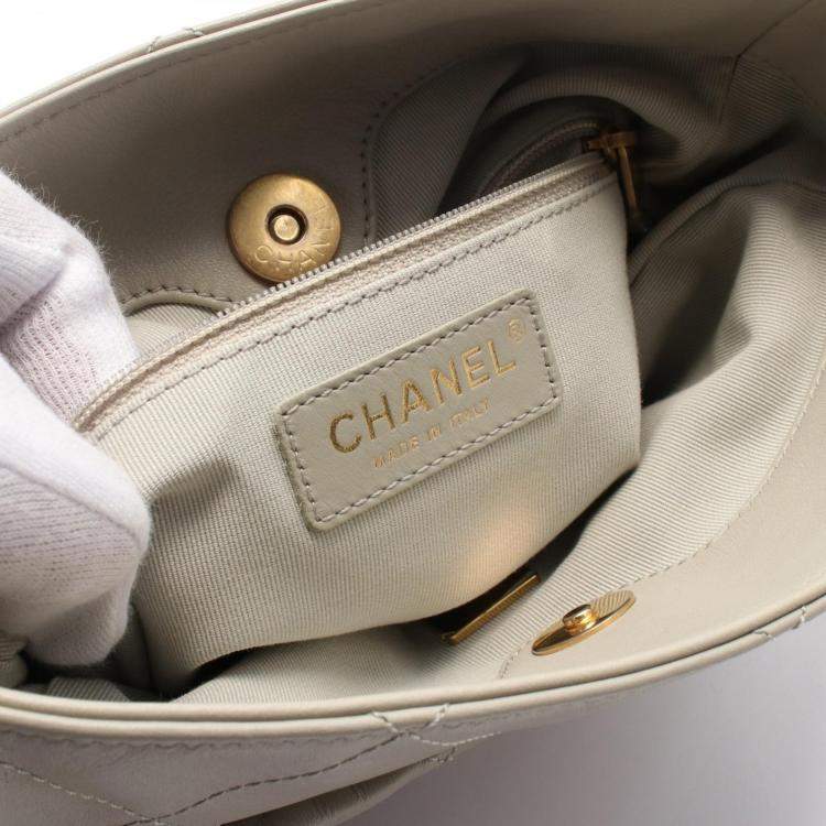 Pre Owned Chanel Lambskin Drawstring Crossbody Bag