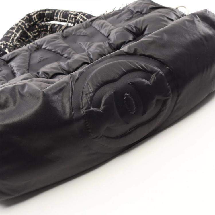 Pre Owned Chanel Black Nylon Coco Tweed Doudoune Bowling Bag