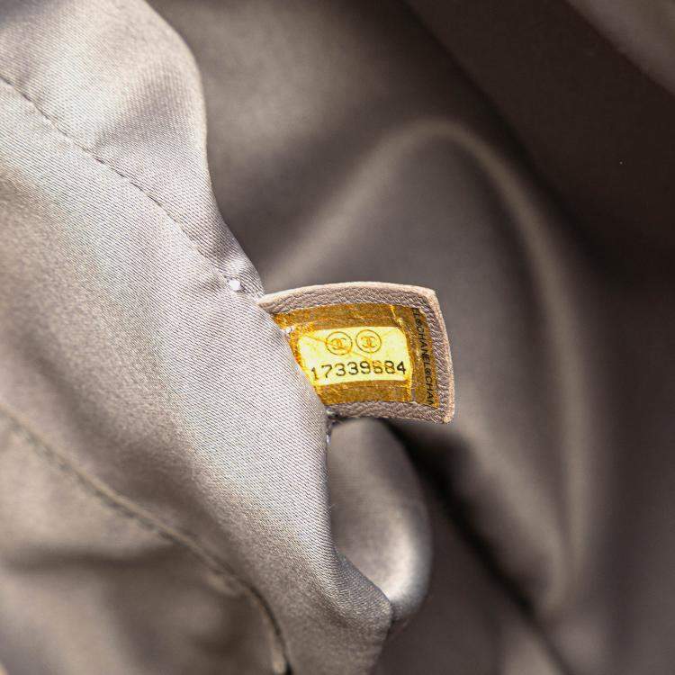 Pre Owned Chanel Beige Caviar Grand Shopping Tote