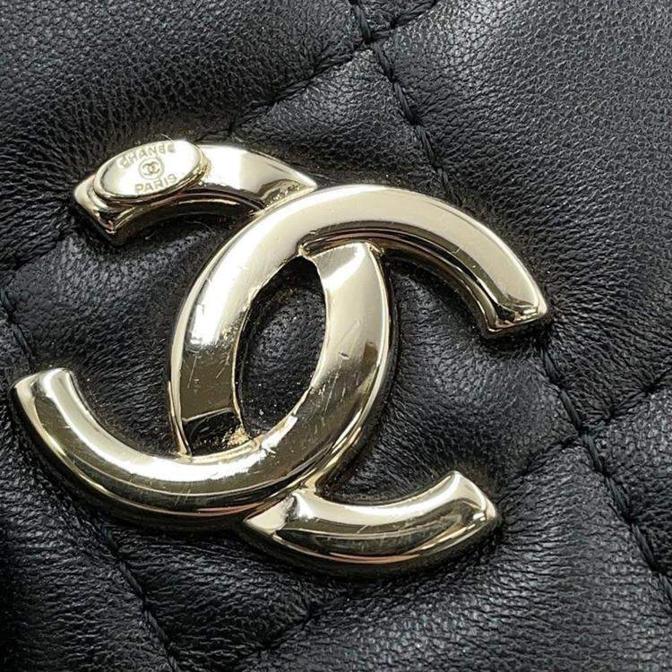 Pre Owned Chanel Black Lambskin Matelasse Clutch Bag 