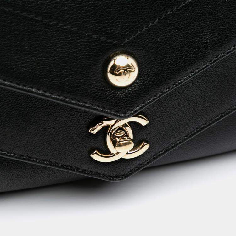Pre Owned Chanel Black Mini Quilted Sheepskin Double Chevron Flap