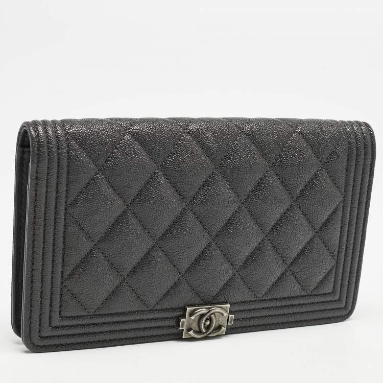 Pre Owned Chanel Grey Caviar Leather Boy Bifold Long Wallet