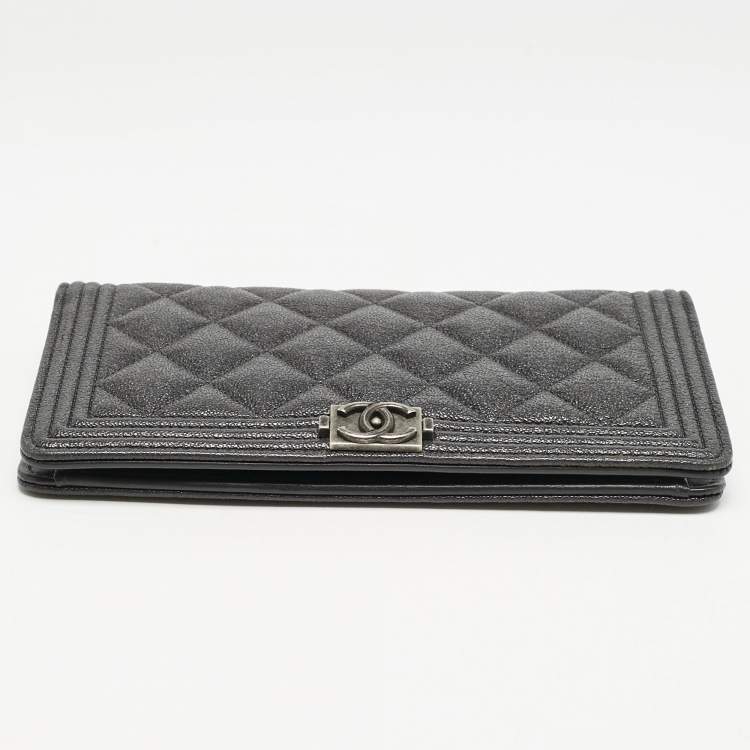Pre Owned Chanel Grey Caviar Leather Boy Bifold Long Wallet