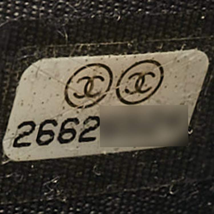 Pre Owned Chanel Grey Caviar Leather Boy Bifold Long Wallet