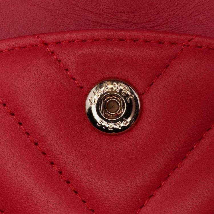 Pre Owned Chanel Pink Medium Classic Chevron Lambskin Double Flap