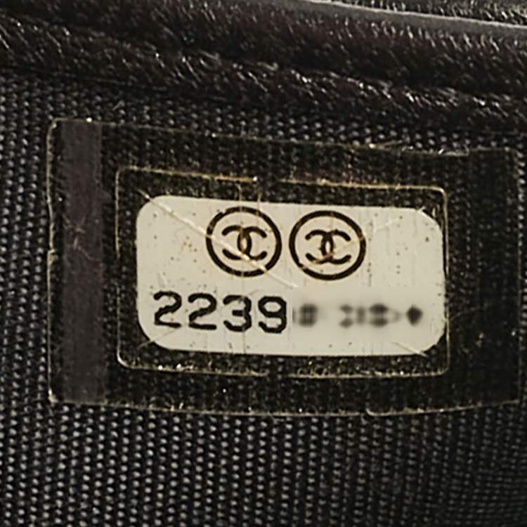 Pre Owned Chanel Black Quilted Patent Leather Boy Compact Wallet