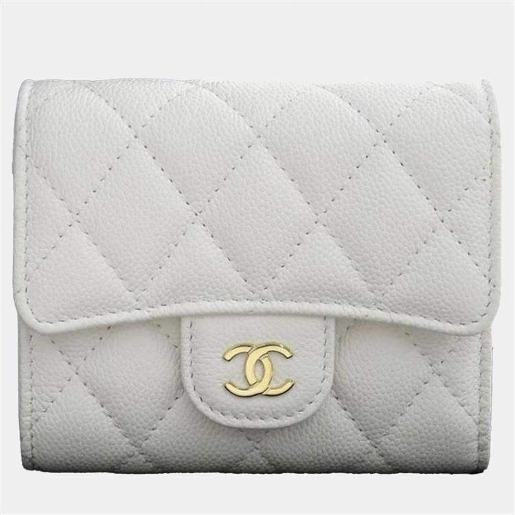 Pre Owned Chanel White Matelasse Caviar Skin Small Coco Mark Tri-Fold Wallet