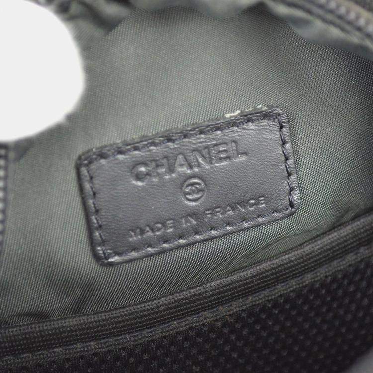 Pre Owned Chanel Black Green Nylon Sport Line Crossbody Bag