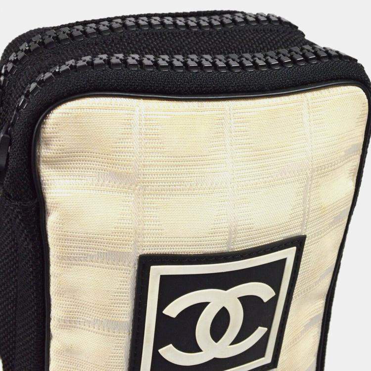 Pre Owned Chanel Beige/Black Nylon Travel Sport Line Shoulder Bag