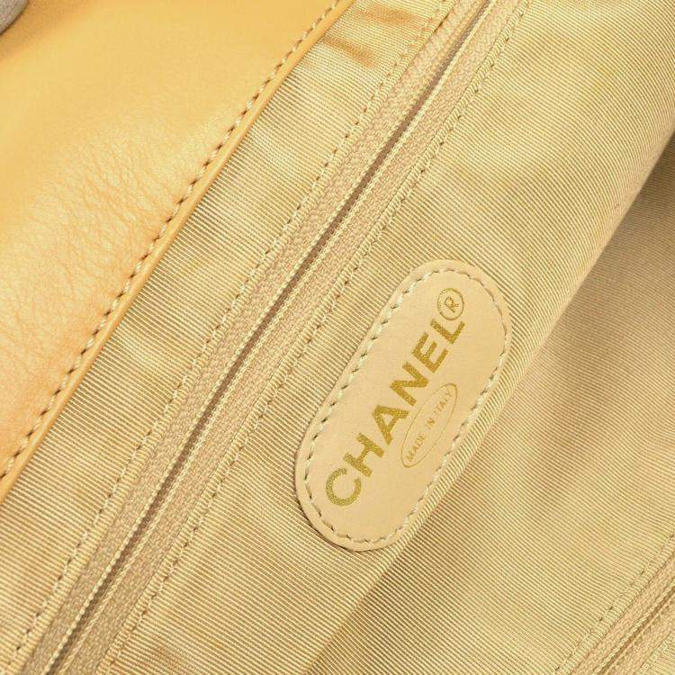 Pre Owned Chanel Beige Lambskin Plastic Chain Tote Bag