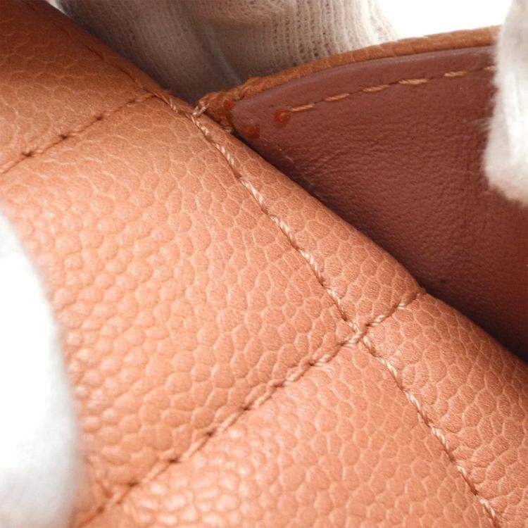 مملوكة مسبقًا Chanel Pink Calfskin Petite Shopping Tote Handbag 