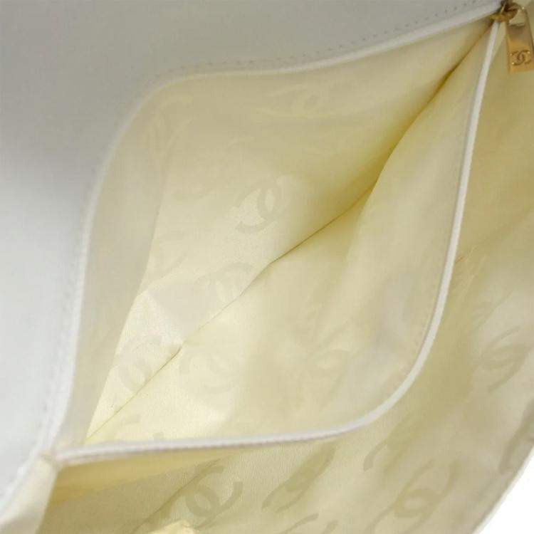 Pre Owned Chanel White Calfskin Wild Stitch Handbag