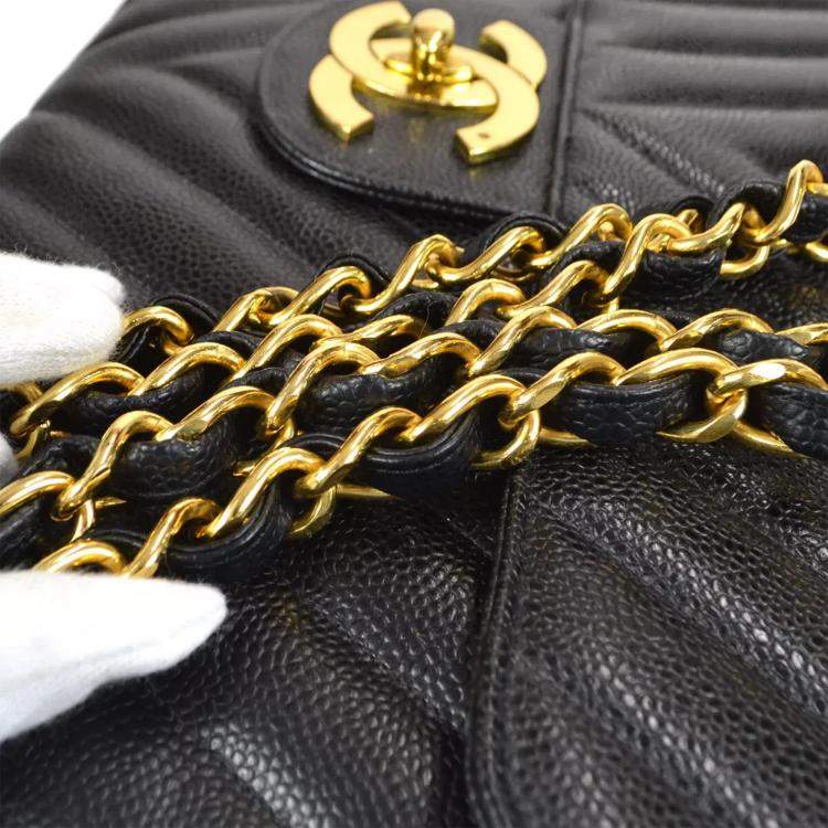 Pre Owned Chanel Black Calfskin Chevron Maxi Classic Flap Chain Shoulder Bag