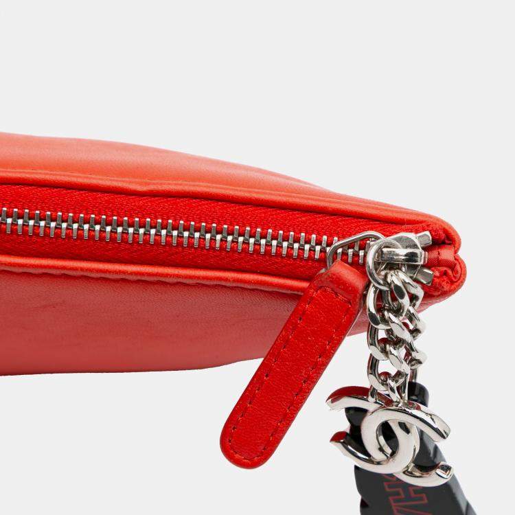 Pre Owned Chanel Red Medium Printed Lambskin Cuba La Habana O Case Clutch