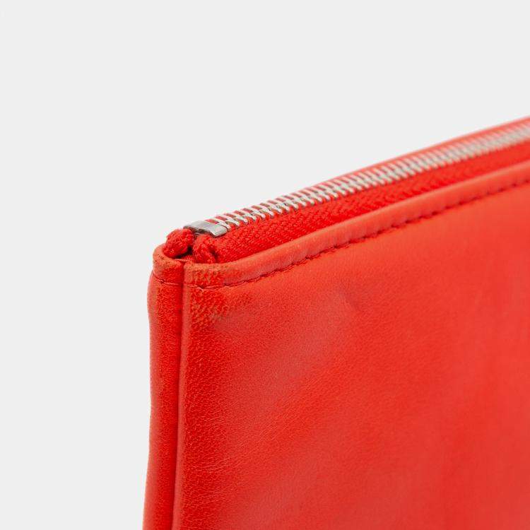 Pre Owned Chanel Red Medium Printed Lambskin Cuba La Habana O Case Clutch