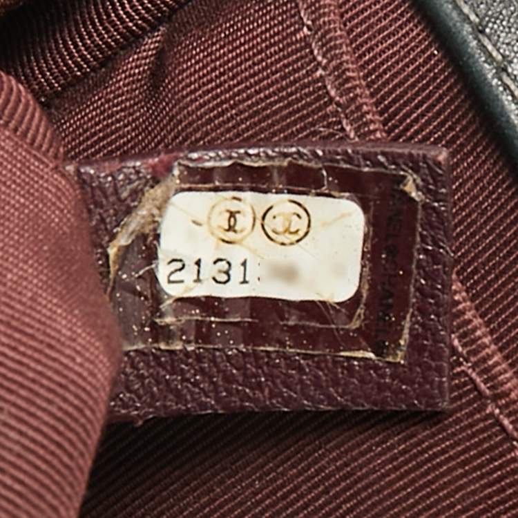 Pre Owned Chanel Black Quilted Leather Medium Boy Flap Bag