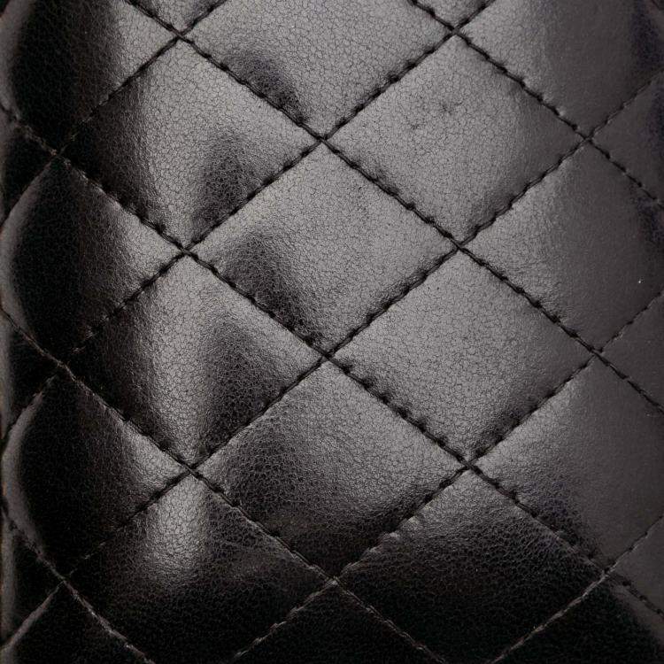 Pre Owned Chanel Black Quilted Lambskin Chain Around Clutch