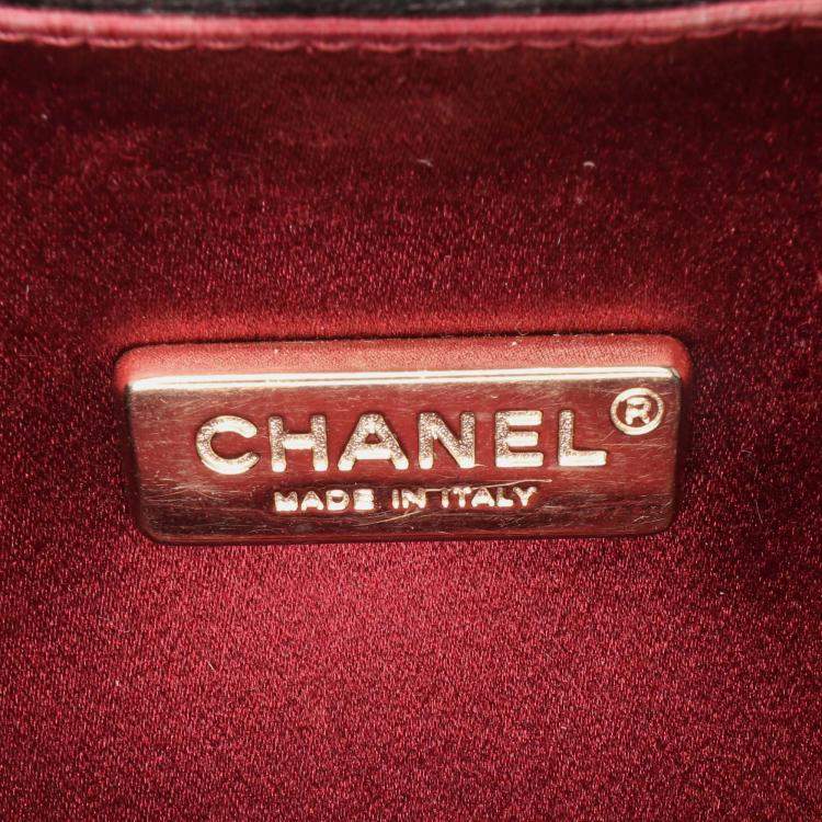 Pre Owned Chanel Black Quilted Lambskin Chain Around Clutch