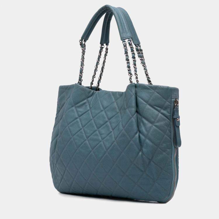 Pre Owned Chanel Blue Quilted Caviar Expandable Zip Tote