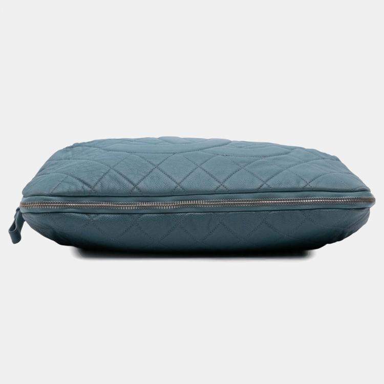 Pre Owned Chanel Blue Quilted Caviar Expandable Zip Tote
