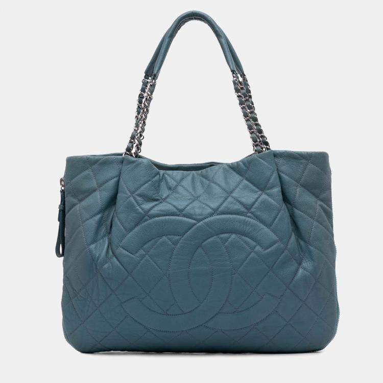 Pre Owned Chanel Blue Quilted Caviar Expandable Zip Tote