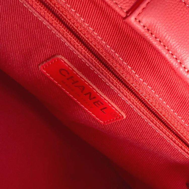 Pre Owned Chanel Caviar Quilted Small Business Affinity Shopping Bag 