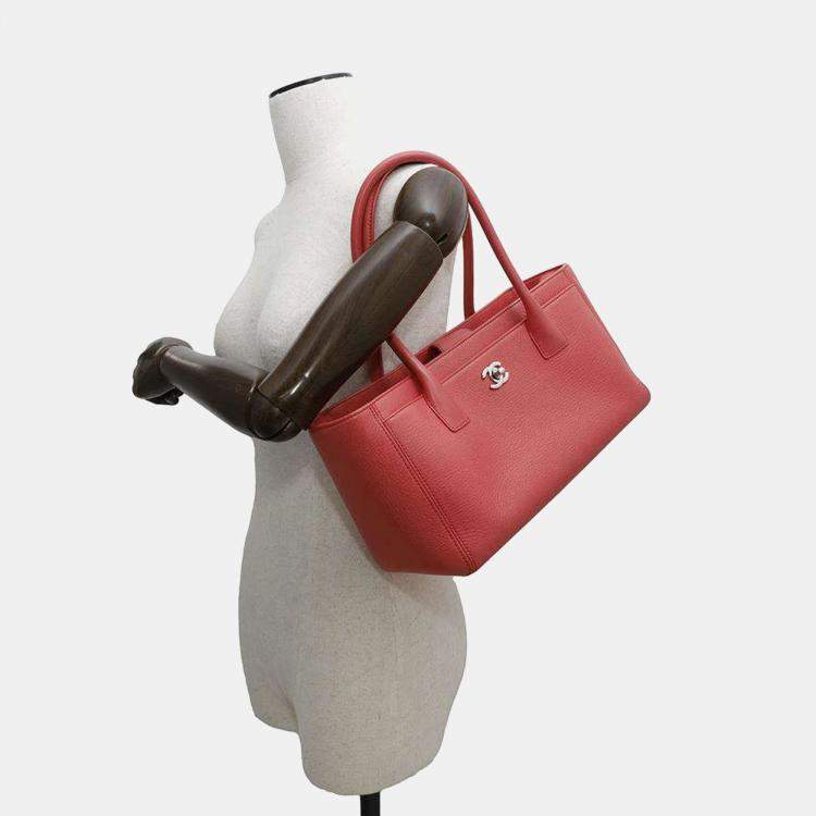 Pre Owned Chanel Pink Leather Executive Tote 